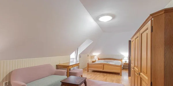 Malý dvoulůžkový pokoj (19 m²)