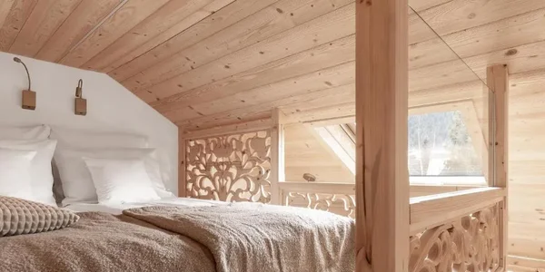 Dvojlôžková izba s balkónom, výhľadom na hory a mezanínom 2 (21 m²)