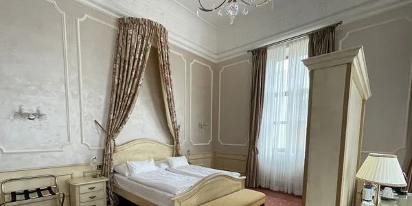 Deluxe Double Room (40–52 m²)