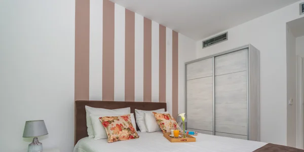 Apartmán s jednou spálňou, balkónom a výhľadom na bazén (40 m²)