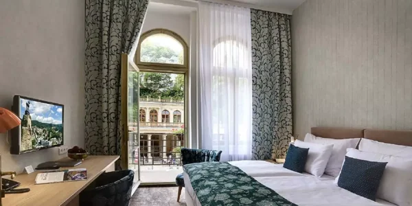 Dvoulůžkový ASTORIA Comfort Plus (18 m²)