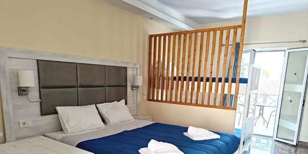 Rodinný pokoj, výhled do zahrady (25–30 m²)