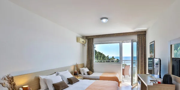 Velký pokoj Standard s výhledem na moře (25 m²)
