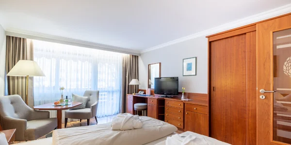 Dvojlôžková izba Standard s balkónom (28 m²)