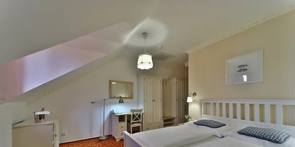 Dvojlôžková izba s manželskou posteľou (23 m²)