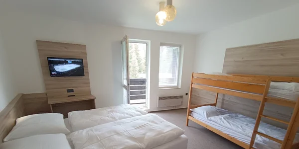 Čtyřlůžkový pokoj Deluxe Family 120, 207 (21 m²)