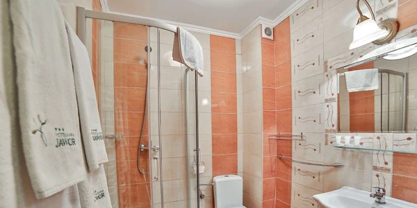 Dvoulůžkový pokoj Comfort s přistýlkou (15 m²)