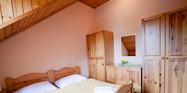Dvojlôžkový apartmán D s dvoma prístelkami (36 m²)