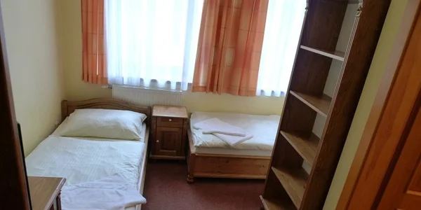 Dvojlôžková izba s oddelenými lôžkami