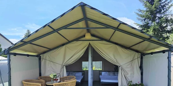 Glampingový stan pre 4 osoby č.3 (20 m²)