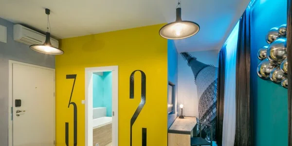 302 – Industrial Flat – Martin Uher