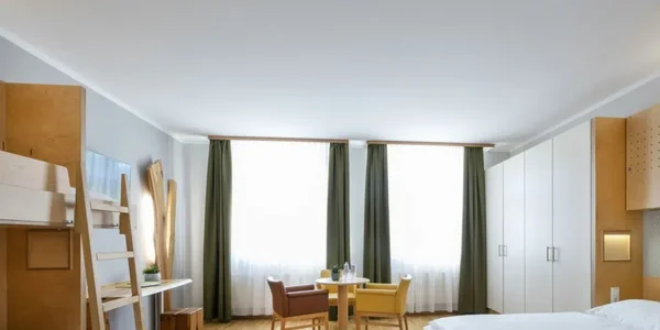 Velký rodinný pokoj (24 m²)