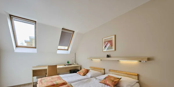 Dvojlôžková izba - podkrovie (20 m²)