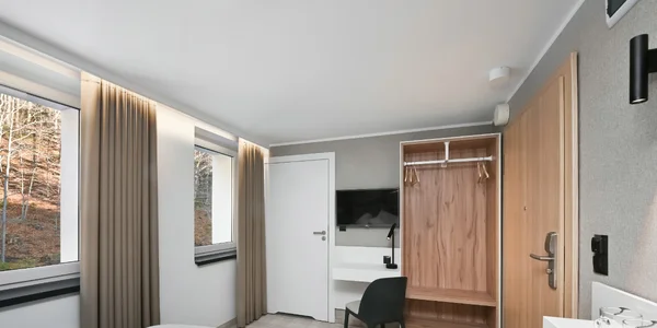 Pokoj Deluxe s výhledem na les (13 m²)