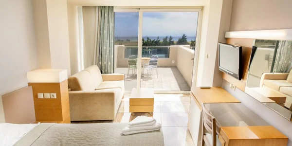 Rodinný pokoj s výhledem na moře v hlavní budově (26 m²)