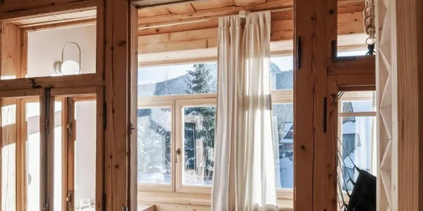 Dvojlôžková izba s výhľadom na hory a mezanínom