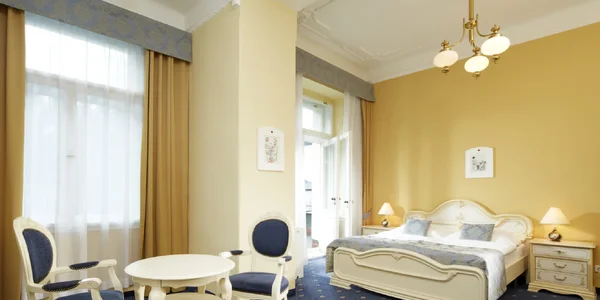 Deluxe double room (20–25 m²)