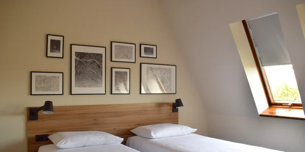 Dvojlôžková izba s oddelenými posteľami (19–25 m²)