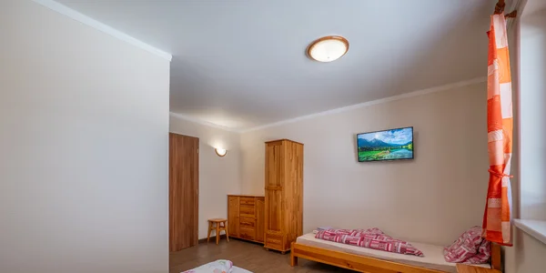 Trojlôžková izba