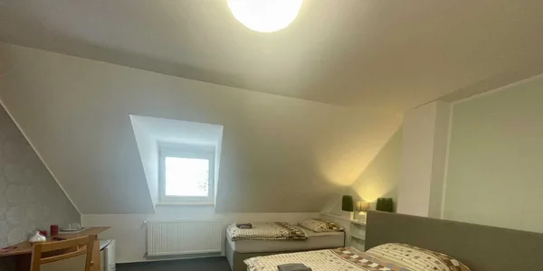 Štvorlôžková izba s oddelenými posteľami
