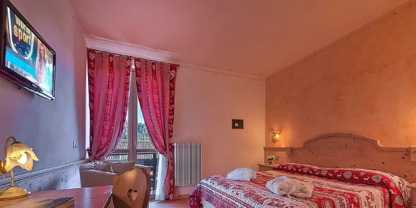 Dvoulůžkový pokoj Deluxe s balkónem (21 m²)
