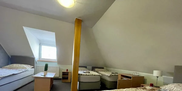 Trojlôžková izba s prístelkou