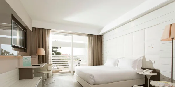 Superior s výhledem do zahrady (37–38 m²)