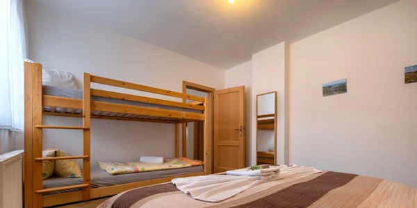 Apartmán s patrovou postelí