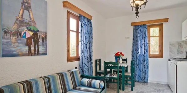 Apartmán pro 4 osoby (2 místnosti, patro) s výhledem na moře