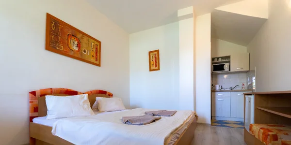 QUATRO II Poschodie – Samostatný apartmán s balkónom / so spoločným vchodom