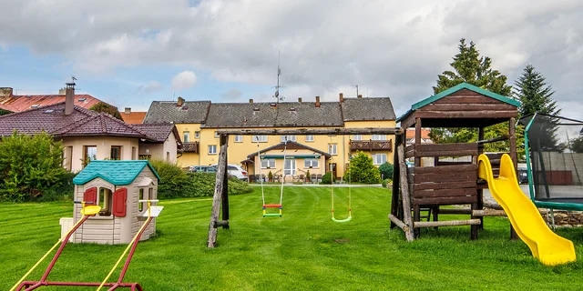 Dovolenka na brehu Lipna: možnosť raňajok, výlety, šport, kúpanie