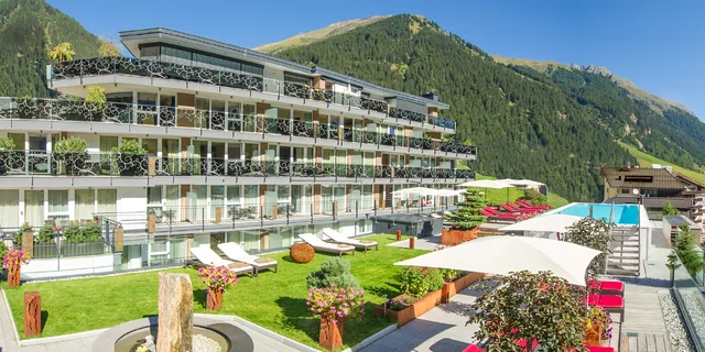 Horský hotel v Ischgli: polpenzia plus, luxusné wellness, karta výhod a 2 deti zdarma