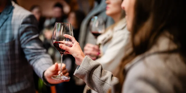 Zažite kúsok histórie len pár minút od Bratislavy a vychutnajte si zážitkovú degustáciu vín