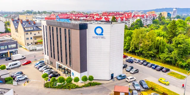 Pobyt v modernom hoteli s raňajkami či polpenziou kúsok od centra Krakova