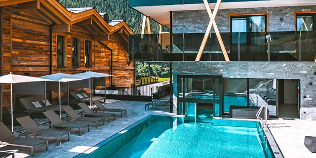 Saalbach-Hinterglemm: neobmedzene wellness, polpenzia, karta výhod aj možnosť apartmánu so saunou