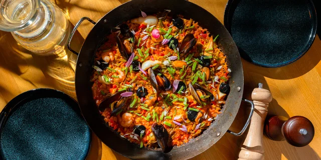 Autentická španielska paella pre 2 osoby