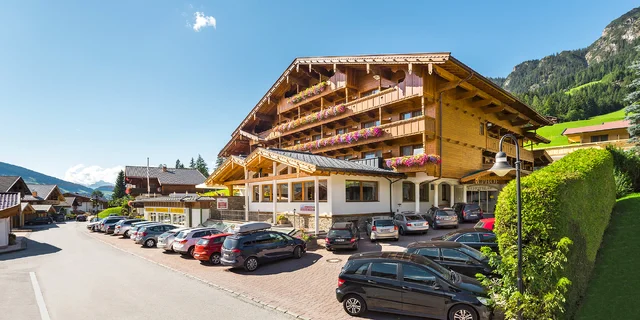 Relax a aktívna dovolenka v Alpách: 4* hotel s polpenziou plus, neobmedzený wellness, karta výhod