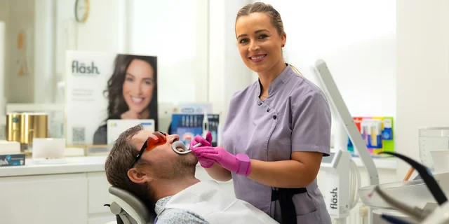 Dentálna hygiena pre dospelých aj deti alebo ambulantné bielenie zubov