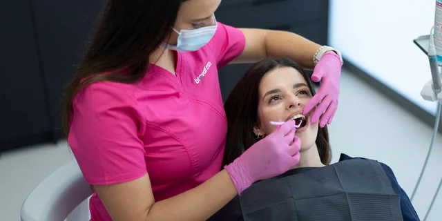 Komplexná dentálna hygiena aj ambulantné bielenie zubov