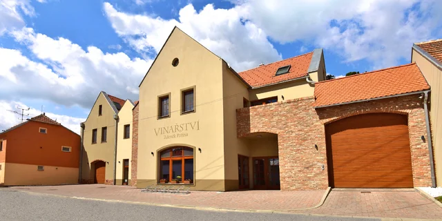 Pobyt vo vinárstve v Klentnici: welcome drink a možnosť raňajok