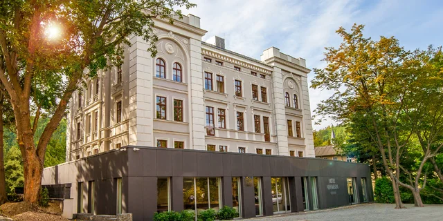 Dovolenka v poľskom Ladek Zdrój: 4* hotel so stravou a wellness procedúrami