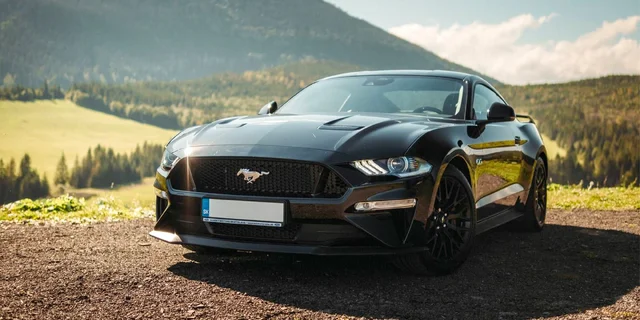 Zážitková jazda okolo Tatier na žihadle Ford Mustang GT 5.0 V8