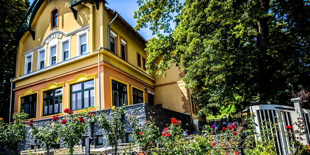 Oddych pri Balatone: boutique penzión pre dospelých s raňajkami či polpenziou a wellness
