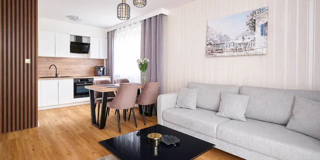 Dovolenka v poľských Jizerských horách: moderný apartmán v kúpeľnom meste a blízko lyžiarskych stredísk