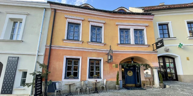 Pobyt v srdci Mikulova v Boutique hoteli Templ: raňajky aj degustačné menu s vinným párovaním