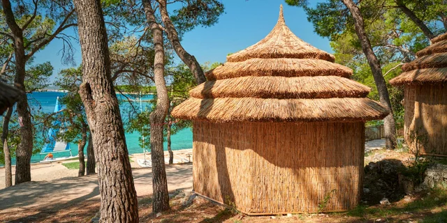 Super plážový rezort v Pakoštane: ubytovanie v bungalove, all inclusive light a množstvo atrakcií zadarmo