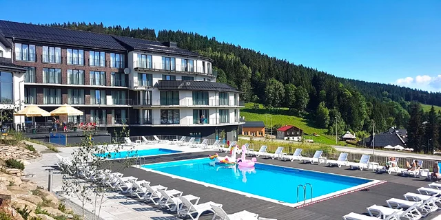 Dovolenka v Kladskej kotline: hotel s raňajkami a neobmedzeným vstupom do wellness
