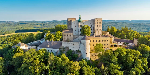 Festival cesnaku a hrad Buchlov: jednodňový výlet do Česka