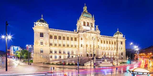 Pobyt s raňajkami priamo na Václavskom námestí: 5* hotel ukrývajúci nevídaný luxus