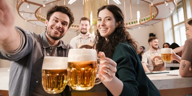 Škola čapovania alebo expozícia Pilsner Urquell Experience v Prahe
